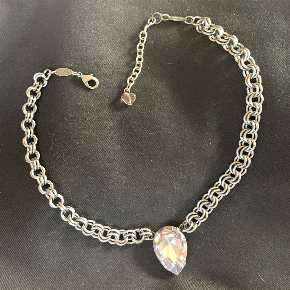 Sabika 16 inch necklace. Silver color double link chain, glass teardrop pendant